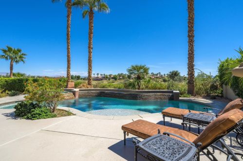 58290 Aracena, La Quinta, CA 92253-8228