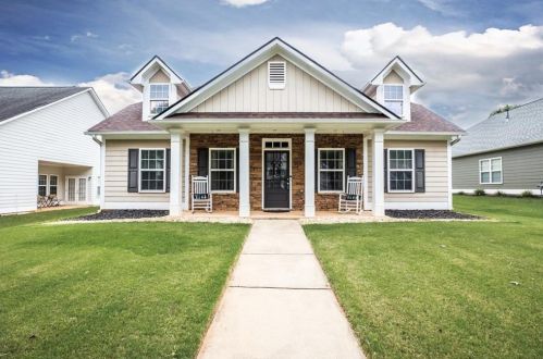 22 Tapestry Ln, Newnan, GA 30265-5650