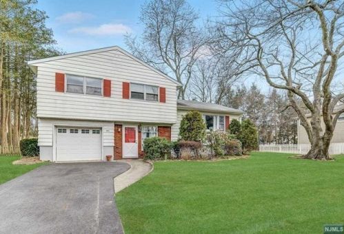 278 Jeffer St, Ridgewood, NJ 07450-2805
