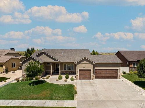 5637 Maggiano Pl, Pueblo, CO 81005-5566