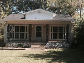 5105 Sunbeam Ave, Chattanooga, TN 37411-4836