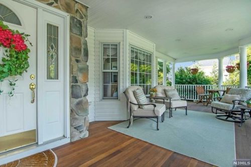 138 Kilmer Rd, Mahwah, NJ 07430-1955