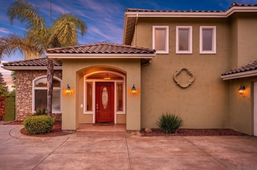 1603 Gamble Ln, Escondido, CA 92029-4326