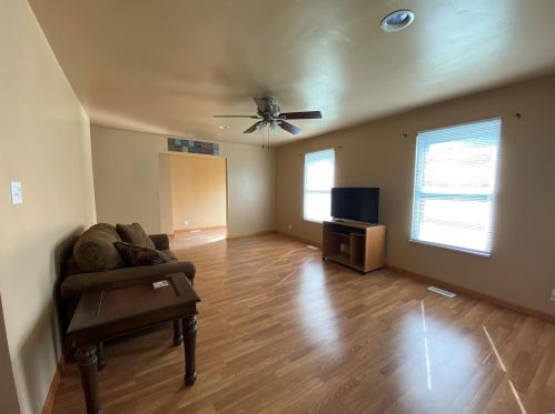 8222 Horse Collar Bluff Dr, Bonne Terre, MO 63628-4372