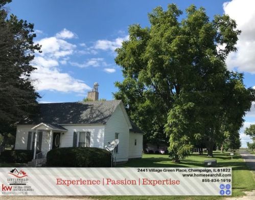 70 2nd St, Hume, IL 61932-7250