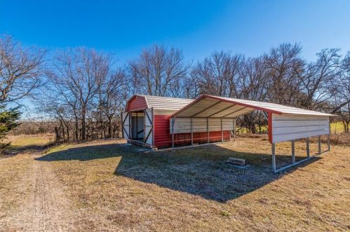 3064 Ball Rd, Whitewright TX 75491-6011 exterior