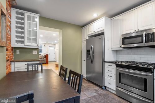1214 Alder St, Philadelphia, PA 19147-5045