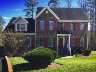 100 Point Hollow Pl, Richmond, VA 23227-1679