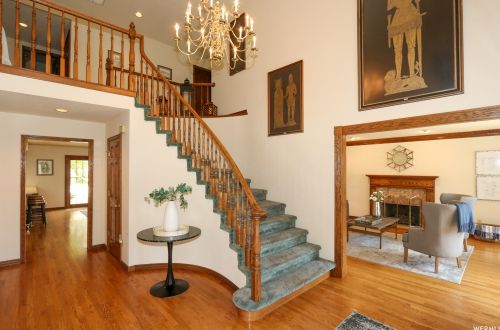 11925 Brookglen Dr, Sandy UT 84092-7149 exterior