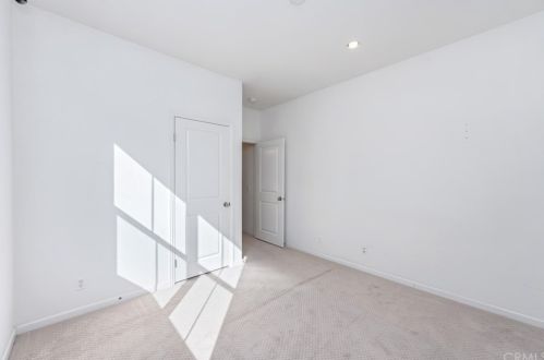 48 Twin Gables, Irvine CA  92620-3506 exterior