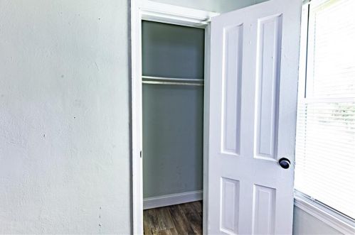 1361 Byrere Ter, Atlanta GA  30310-3927 exterior