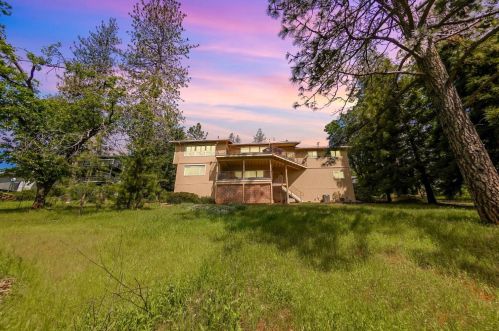 19038 Connie Dr, Grass Valley, CA 95949-7134
