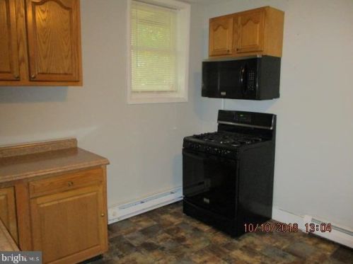 135 Juniata St, Lancaster PA  17602-4323 exterior