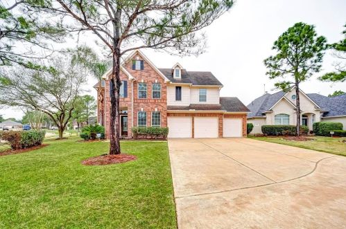 11205 Palm Bay Ct, Pearland, TX 77584-8251