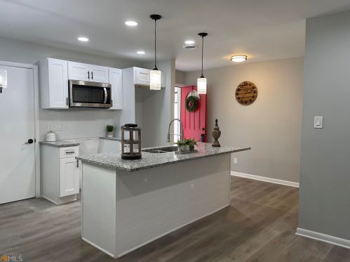 905 Crestwood Ter, Warner Robins GA  31088-4536 exterior