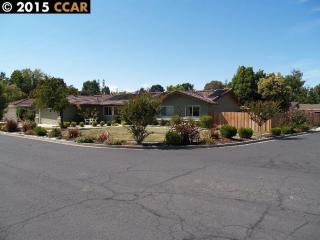 3585 Liscome Way, Concord CA  94518-1530 exterior