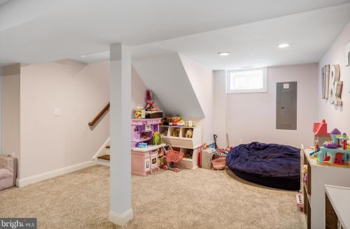 232 Elm Ave, Tavistock NJ 08033-2535 exterior