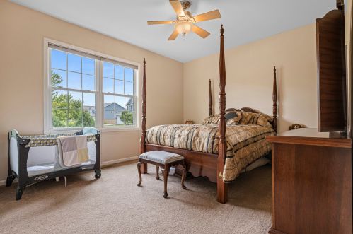 816 Mark Ln, Pingree Grove IL  60140-8278 exterior