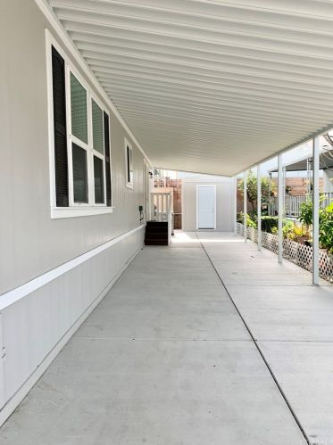 4801 1st St, Santa Ana CA 92703-3114 exterior