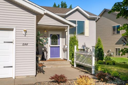 844 Sierra Ln, Saint Cloud, MN 56303-1174
