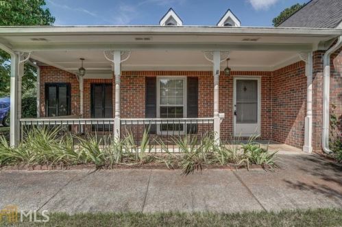 2355 Fieldstone Dr, Conyers GA  30013-1918 exterior