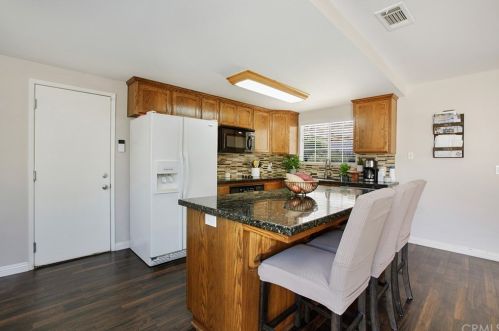 5543 Wentworth Dr, Riverside CA  92505-3151 exterior