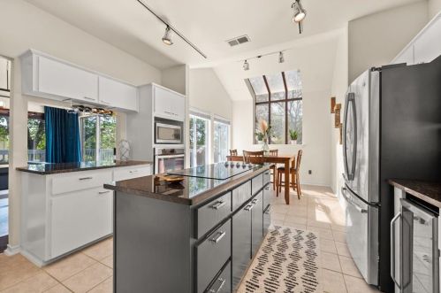 146 Acapulco Dr, Austin TX  78734-3454 exterior