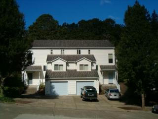 2282 Hummingbird Dr, Corvallis OR  97330-2275 exterior