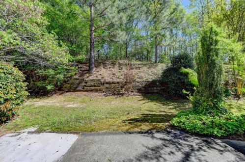 357 Creek Manor Way, Suwanee GA  30024-6565 exterior