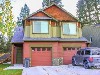 363 Garfield Ave, Bend OR  97702-2906 exterior