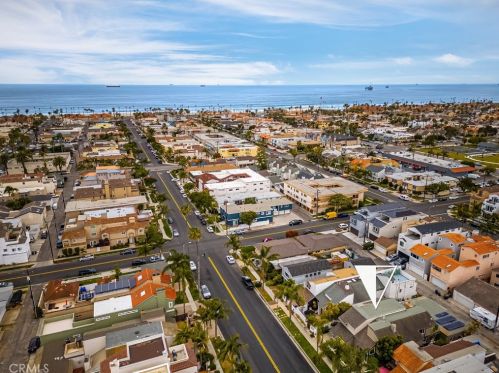 513 15th St, Huntington Beach CA  92648-4045 exterior