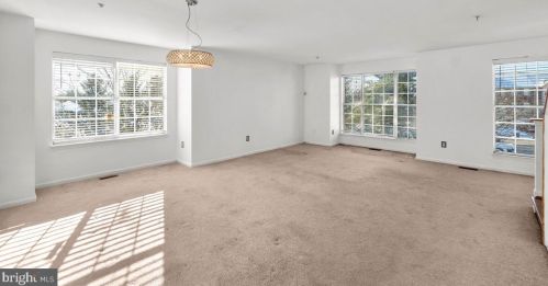 6100 Cliffside Trl, Columbia MD 21045-7412 exterior