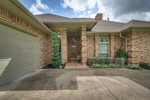 820 Muirfield Dr, Midlothian, TX 76063-3815