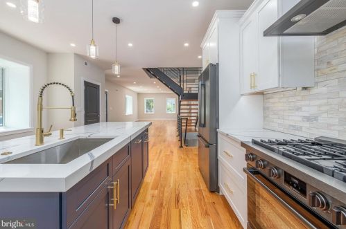 1165 12 St, Philadelphia PA 19148-1002 exterior