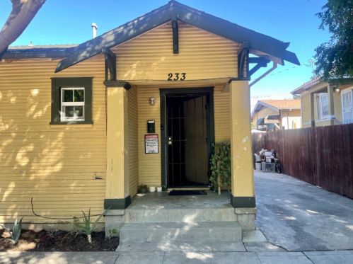231 5th St, Stockton, CA 95206-2605