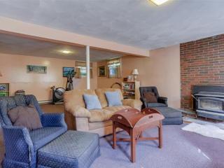 27 Guire Rd, Durham, CT 06422-2005