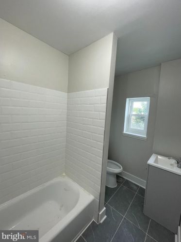 6141 Limekiln Pike, Philadelphia PA  19141-1447 exterior
