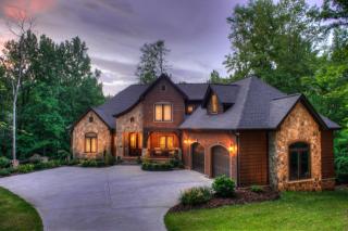 102 Mayflower Ct, Cramerton, NC 28032-1636
