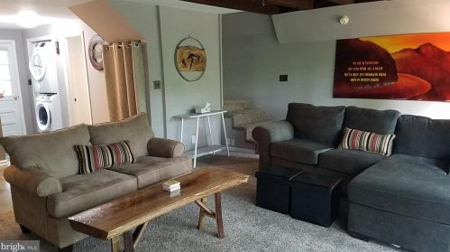 61 White Oak Blakey Ln, Madison, VA 22727-5057