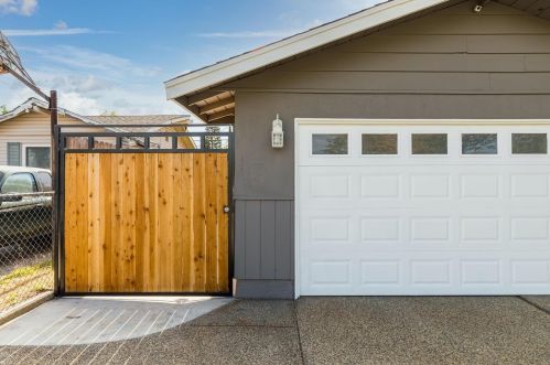 6818 Van Maren Ln, Citrus Heights, CA 95621-3530