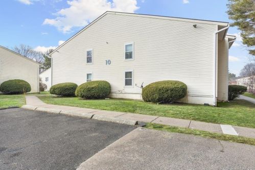 949 Pleasant Valley Rd, Wapping CT  06074-4240 exterior