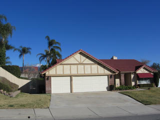 7399 Crimson Dr, Highland, CA 92346-5317