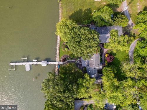 1258 River Rd, Shady Side MD 20764-9694 exterior