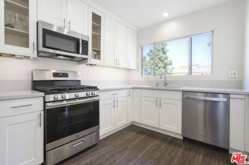 807 Verdugo Rd, Glendale CA  91208-2603 exterior