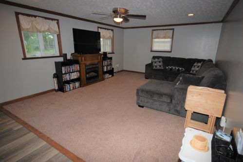 3741 Mumper Rd, Springfield OH  45502-9243 exterior