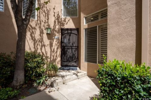 1370 Country Glen Way, Anaheim, CA 92808-2633