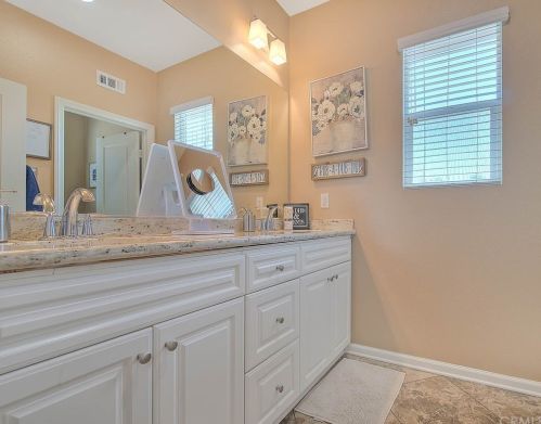 10815 Portofino Ln, Riverside CA  92503-5213 exterior