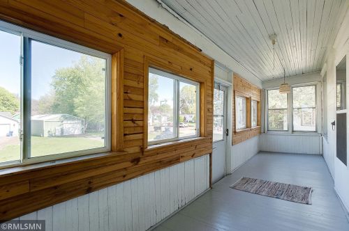 863 Bidwell St, Saint Paul MN  55118-5719 exterior