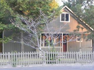 466 5th St, Prineville OR  97754-1726 exterior