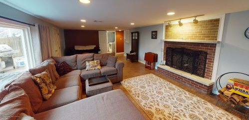 10 Sturgis Rd, Lavallette NJ 08735-2843 exterior